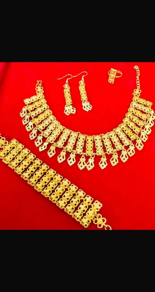 Bijoux & collier image 1 - Biyachara