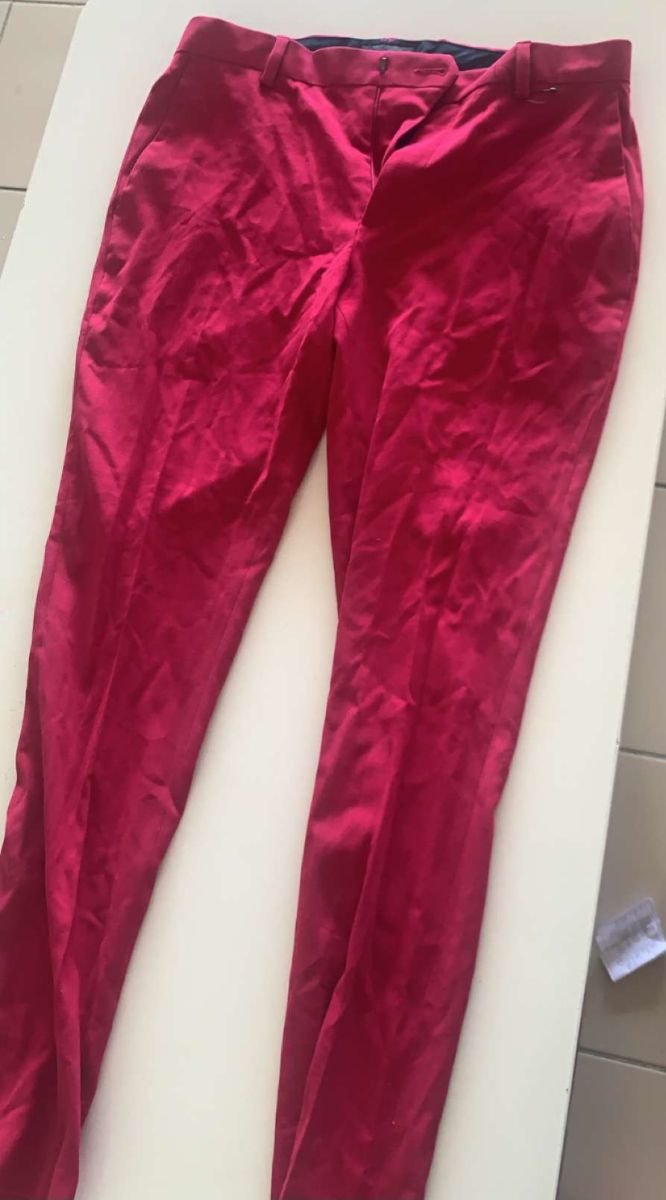 Pantalon – Peu utilisé image 1 - Biyachara