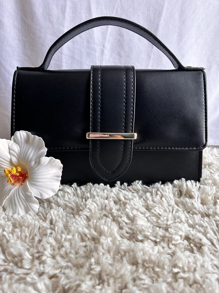 Sac noir image 1 - Biyachara