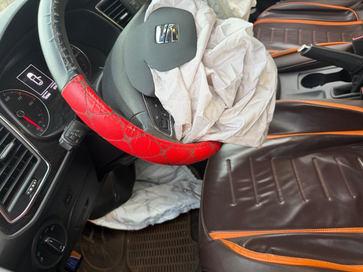 SEAT LEON, finition style image 4 - Biyachara