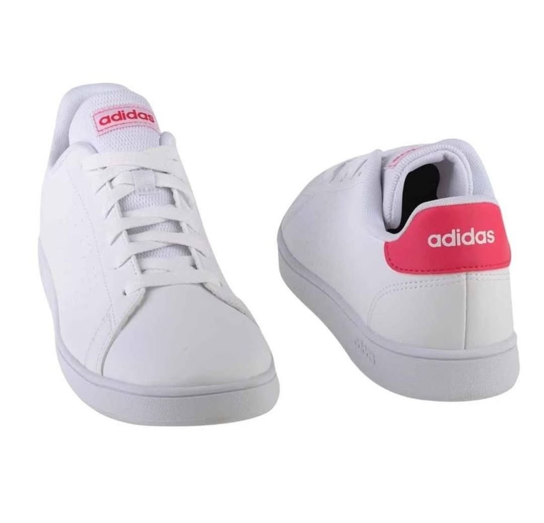 Chaussures Adidas taille 32 image 1 - Biyachara