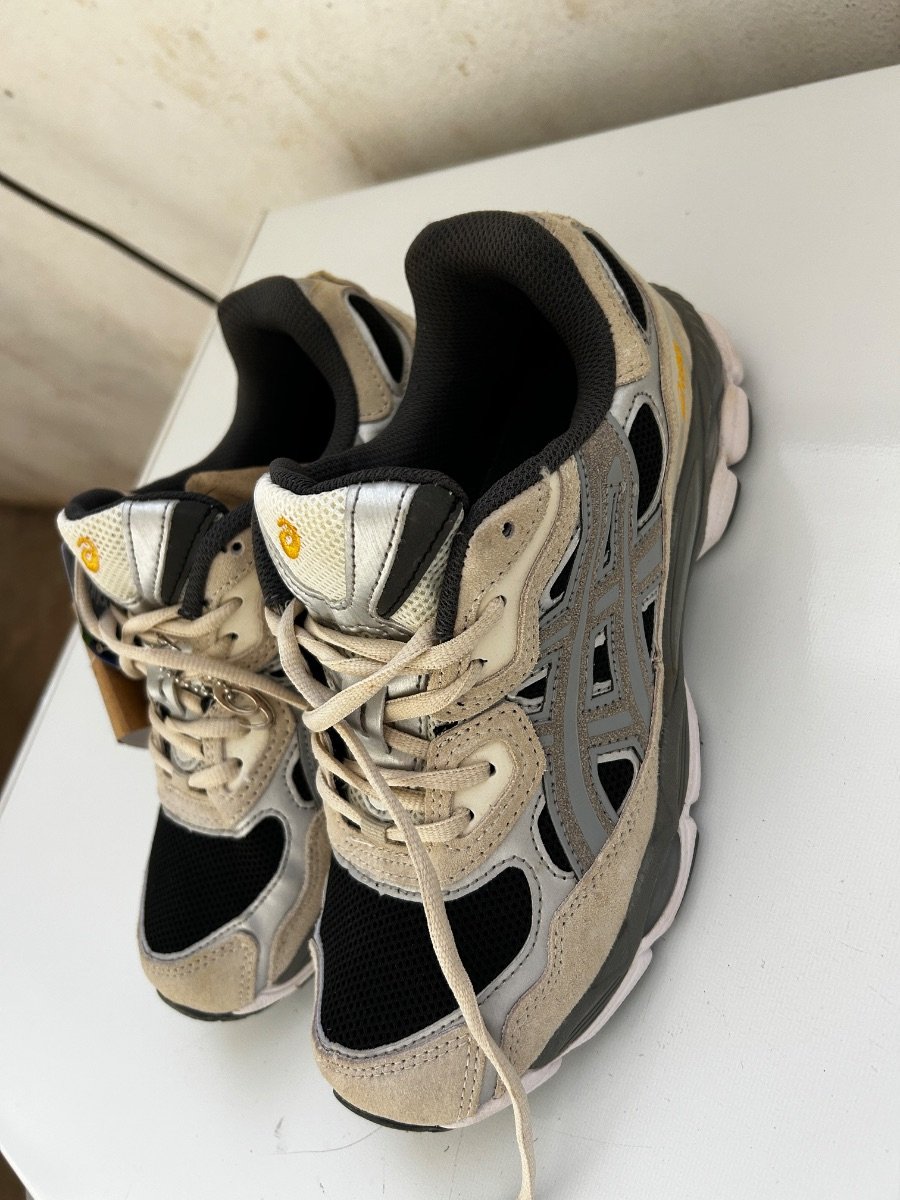 Asics image 3 - Biyachara