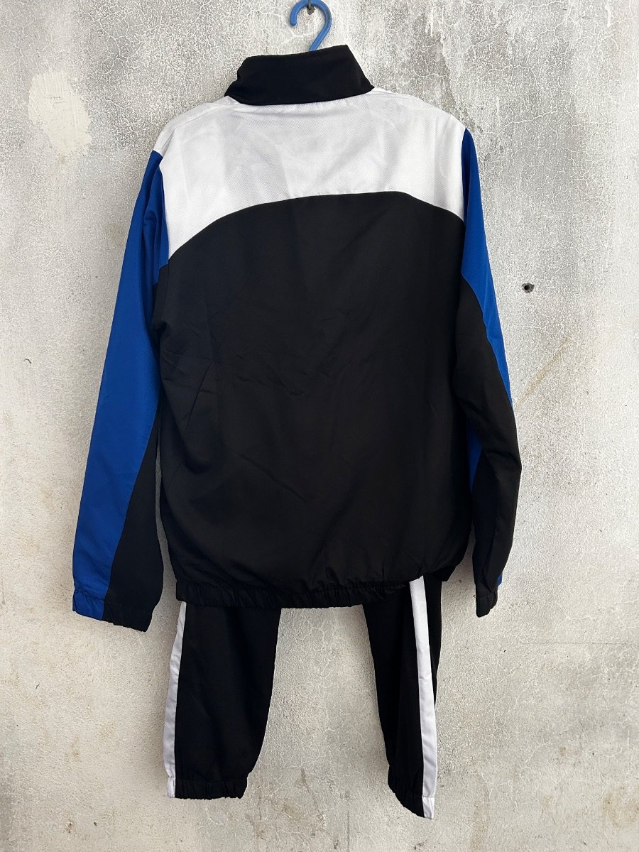 Ensemble Lacoste image 2 - Biyachara