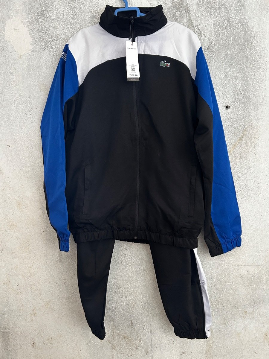 Ensemble Lacoste image 1 - Biyachara